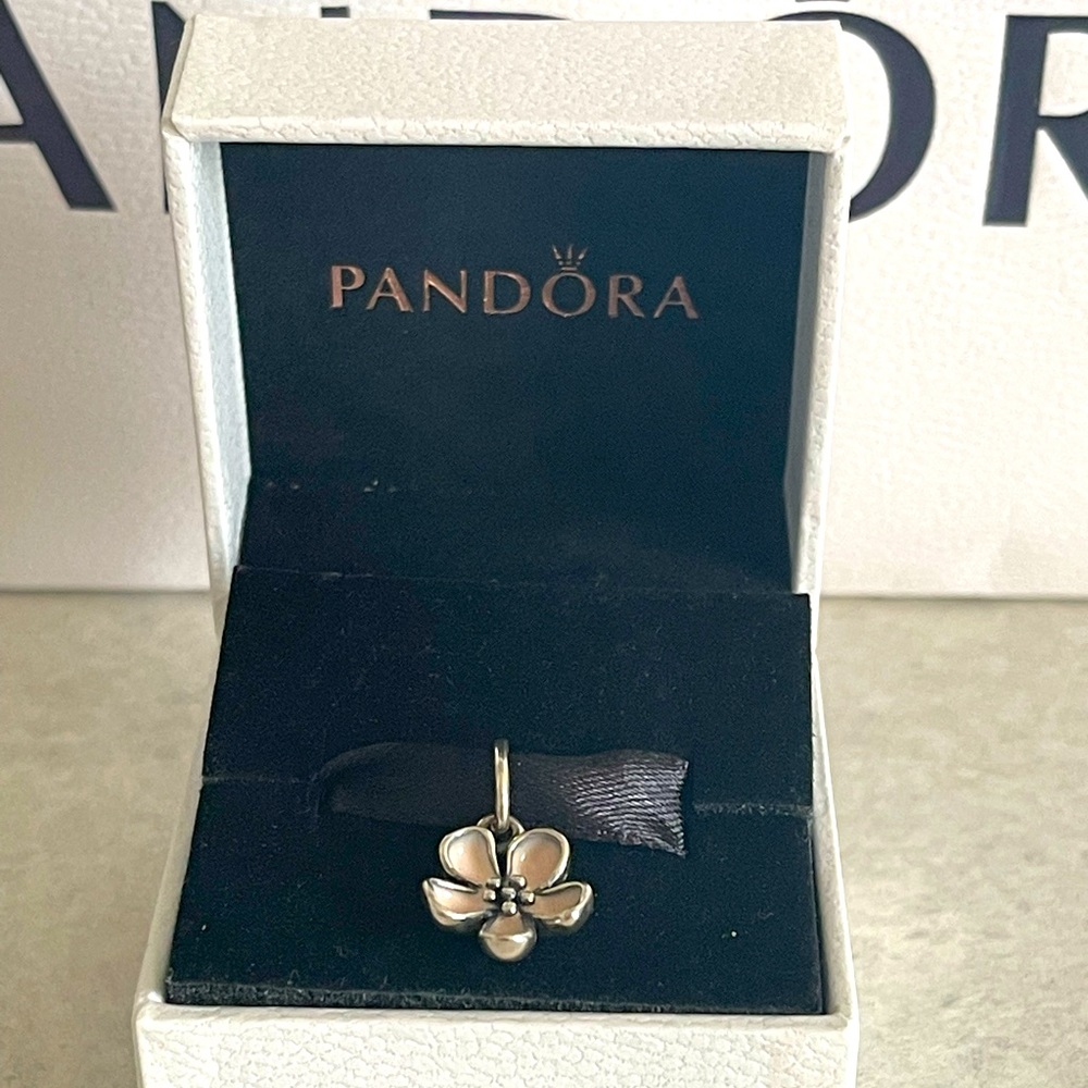 Pandora Flower Pendant